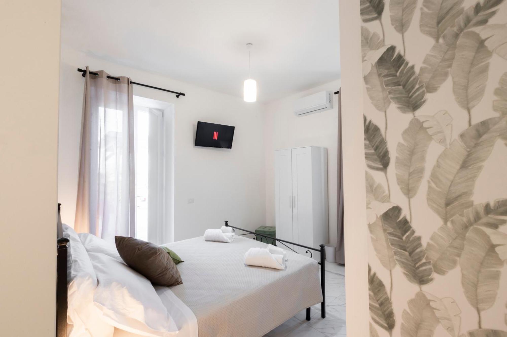 Cientopera Suite Rooms Pontecagnano Faiano Exterior foto