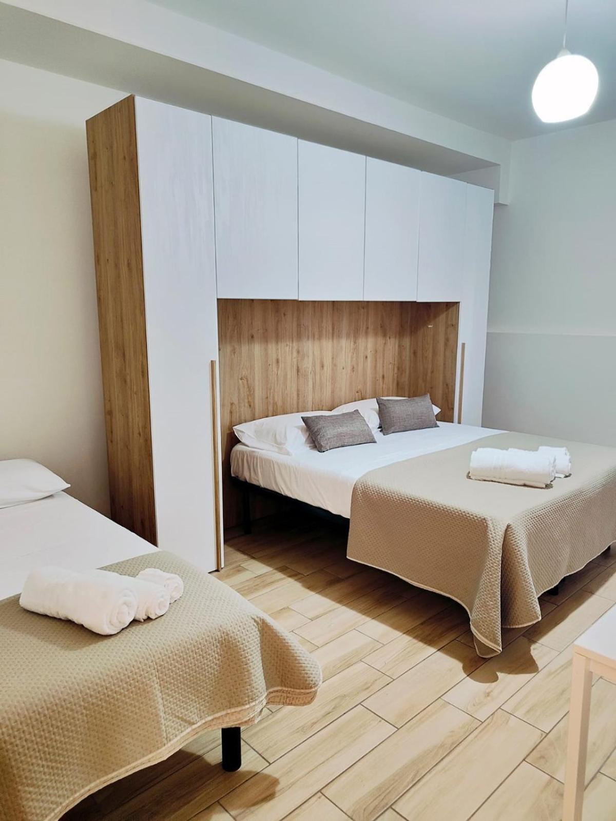 Cientopera Suite Rooms Pontecagnano Faiano Exterior foto