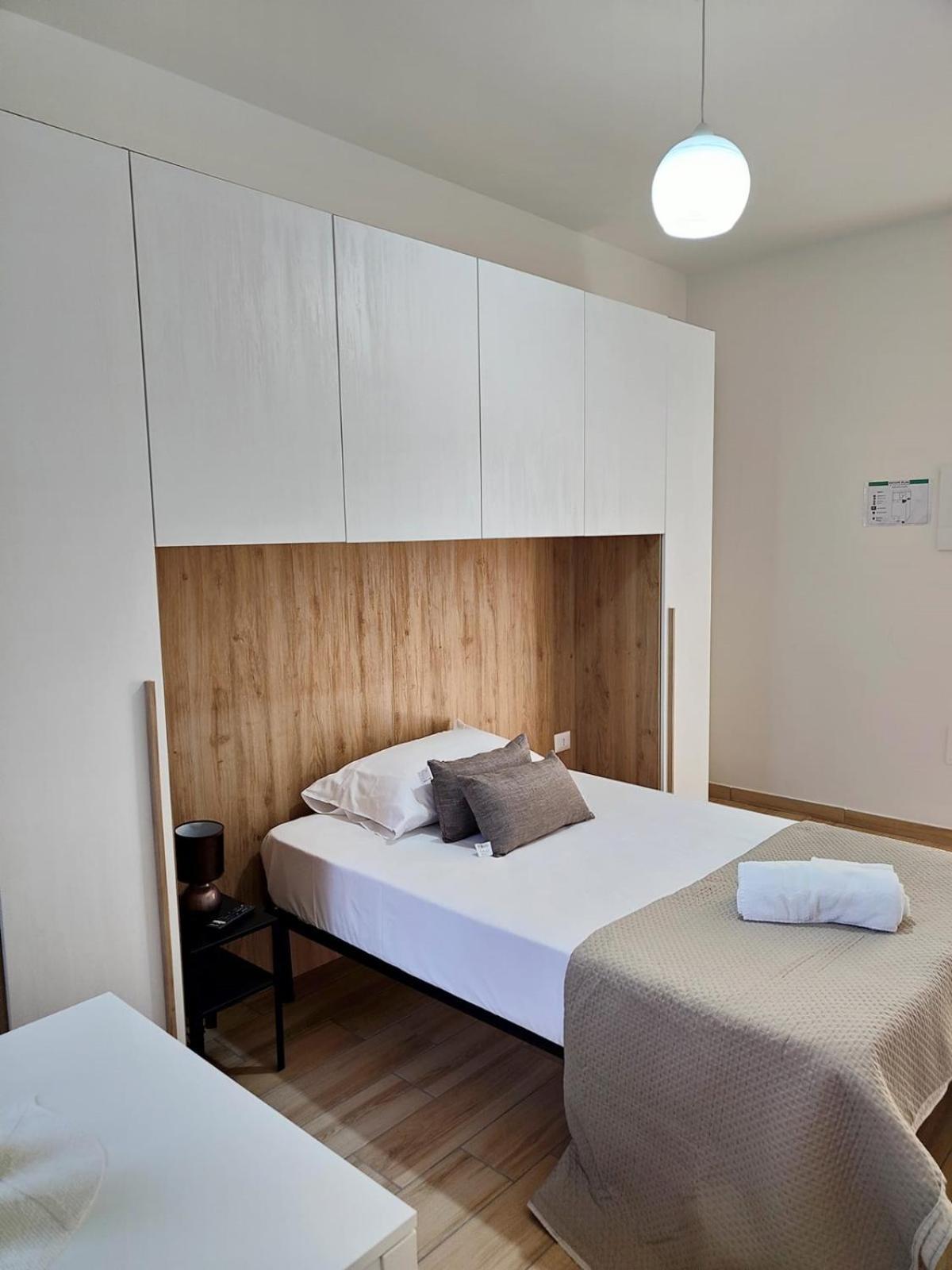 Cientopera Suite Rooms Pontecagnano Faiano Exterior foto